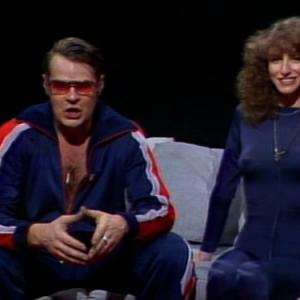 Still of Dan Aykroyd and Laraine Newman in Saturday Night Live (1975)