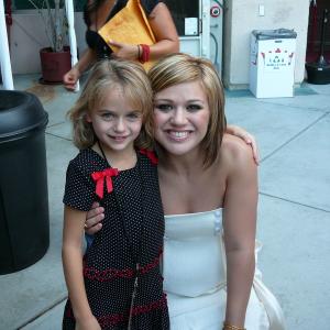 Joey King and Kelly Clarkson at the Teen Choice Awards