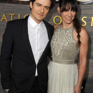 Orlando Bloom and Evangeline Lilly at event of Hobitas Smogo dykyne 2013