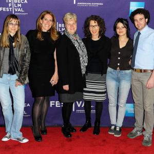 Gloria Norris Alia Shawkat and Jane Weinstock at event of The Moment 2013