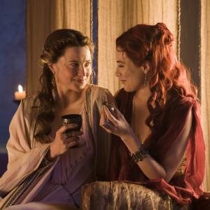 Still of Lucy Lawless and Jaime Murray in Spartacus: Gods of the Arena (2011)