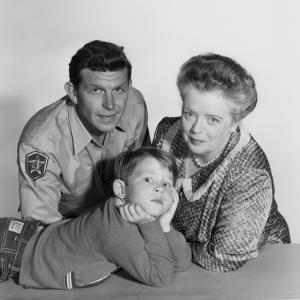 Still of Ron Howard, Frances Bavier and Andy Griffith in The Andy Griffith Show (1960)