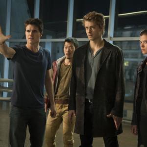 Still of Peyton List Luke Mitchell Aaron Yoo and Robbie Amell in The Tomorrow People 2013