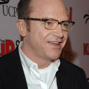 Tom Arnold at event of The Kid & I (2005)