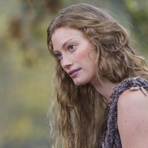 Still of Alyssa Sutherland in Vikings: All Change (2013)