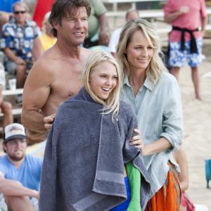 Still of Helen Hunt Dennis Quaid and AnnaSophia Robb in Bangu medziotoja 2011