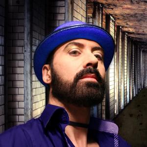 Still searching for that elusive peace of mind through the tunnel of my contradictions. Cherchant toujours l'insaisissable tranquilité d'esprit dans le tunnel de mes contradictions. #IWillGetThere #MoonDazeTV #Beard #LifeIsGood