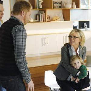 Still of Rachael Harris, Jesse Tyler Ferguson and Eric Stonestreet in Moderni seima (2009)