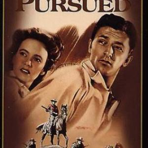 Robert Mitchum and Teresa Wright in Pursued 1947
