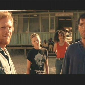 From left to right: Noah Emmerich, Kate Ashfield, Faye Peters and Clive Owen (Beyond Borders, 2003)