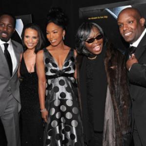 Angela Bassett Voletta Wallace Antonique Smith Mark Pitts and Wayne Barrow at event of Notorious 2009