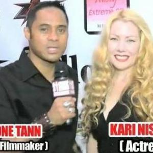 Actress Kari Nissena Being Interviewed On The Red Carpet By Tyrone Tann / Stauros Entertainment DVD Launch of Feature Film CALLOUS http://www.imdb.com/title/tt1155587/