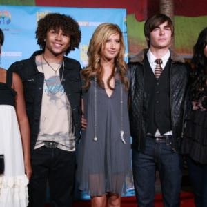 Corbin Bleu, Monique Coleman, Ashley Tisdale, Vanessa Hudgens and Zac Efron at event of High School Musical 2 (2007)