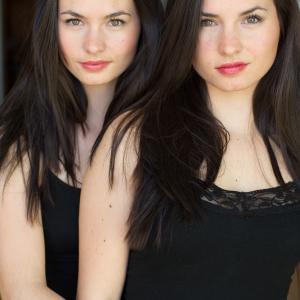 Identical twins, Sarah and Laura Bellini