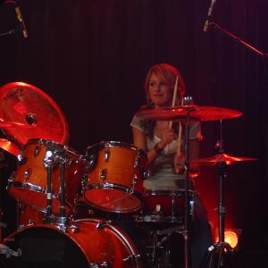 Still of Shenae GrimesBeech in Picture This 2008