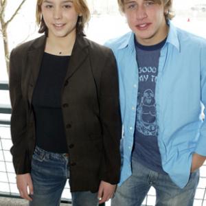 Noah Fleiss and Addie Land at event of Evergreen (2004)
