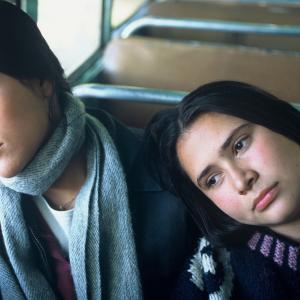 Still of Catalina Sandino Moreno and Yenny Paola Vega in Maria Full of Grace 2004