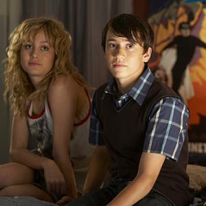 Still of Brie Larson and Keir Gilchrist in United States of Tara (2009)