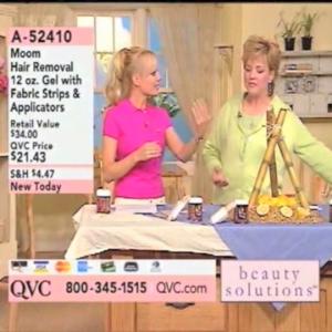 Screen Grab of Host Stacey Hayes for MOOM on QVC USA