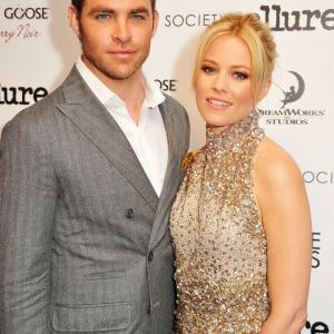 Elizabeth Banks and Chris Pine at event of People Like Us 2012