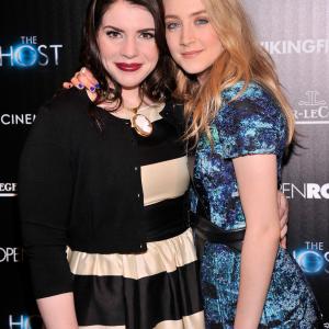 Saoirse Ronan and Stephenie Meyer at event of Sielonese 2013