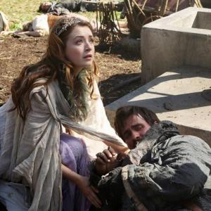 Still of Sarah Bolger and Colin ODonoghue in Once Upon a Time 2011