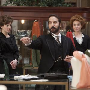 Still of Jeremy Piven, Aisling Loftus and Amy Beth Hayes in Mr Selfridge (2013)