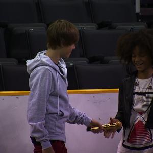 Still of Jaden Smith and Justin Bieber in Justin'as Bieber'is: niekada nesakyk niekada (2011)