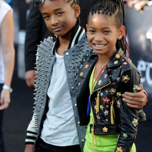 Jaden Smith and Willow Smith at event of The Twilight Saga Eclipse 2010