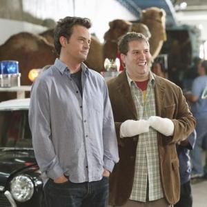 Still of Matthew Perry and Nate Torrence in Mr. Sunshine (2011)