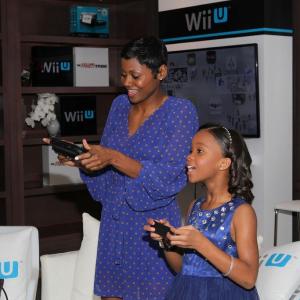 Variety Lead Actress Roundtable Gifting Suite Emayatzy Corinealdi and Quevenzhane Wallis