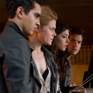 Still of Emile Hirsch, Max Minghella, Rachael Taylor and Olivia Thirlby in Tamsiausia valanda (2011)
