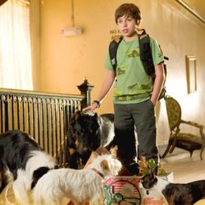 Still of Jake T. Austin in Hotel for Dogs (2009)