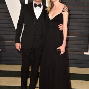 Jimmy Kimmel and Molly McNearney at event of The Oscars 2015