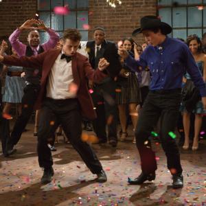 Still of Kenny Wormald and Miles Teller in Pamise del sokiu 2011