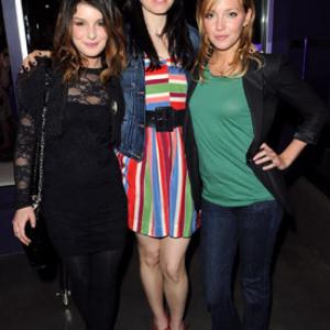 Shenae Grimes-Beech, Katie Cassidy and Whitney Cummings