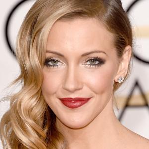 Katie Cassidy at event of The 72nd Annual Golden Globe Awards (2015)