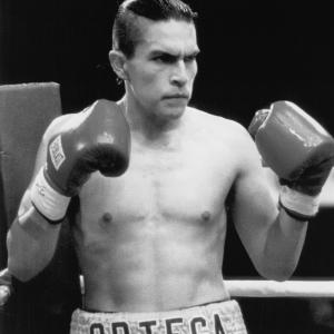 Still of Ernesto Hernndez in Price of Glory 2000