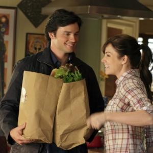 Still of Tom Welling and Erica Durance in Smallville 2001