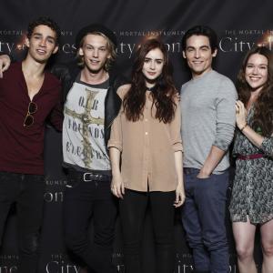 Jemima West, Kevin Zegers, Robert Sheehan, Jamie Campbell Bower, Lily Collins