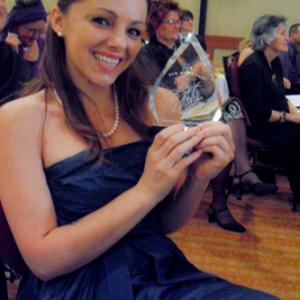 Shanda wins best music video award for her song and music video debut Fallin  2011