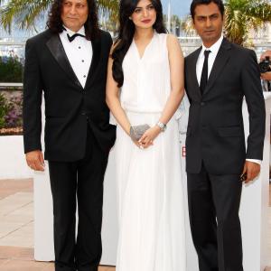 Anil George Nawazuddin Siddiqui and Niharika Singh at event of Miss Lovely 2012