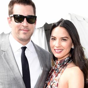 Olivia Munn and Aaron Rodgers at event of 30th Annual Film Independent Spirit Awards (2015)