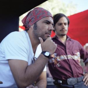 Gael García Bernal and Alejandro González Iñárritu in Babelis (2006)