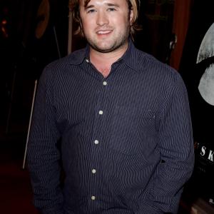 Haley Joel Osment at event of Tusk (2014)