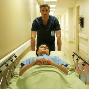 Still of Dave Annable and Nolan Sotillo in Red Band Society 2014