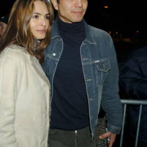 Talisa Soto and Benjamin Bratt at event of The Machinist 2004