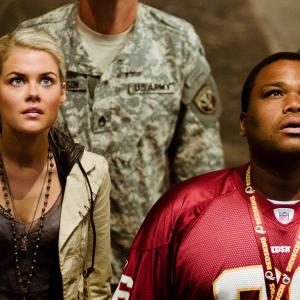 Still of Anthony Anderson and Rachael Taylor in Transformers (2007)