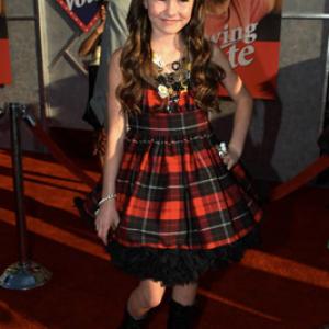 Madeline Carroll at event of Swing Vote (2008)