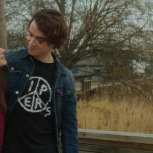 Still of Chlo Grace Moretz and Jamie Blackley in Jei pasilikciau 2014